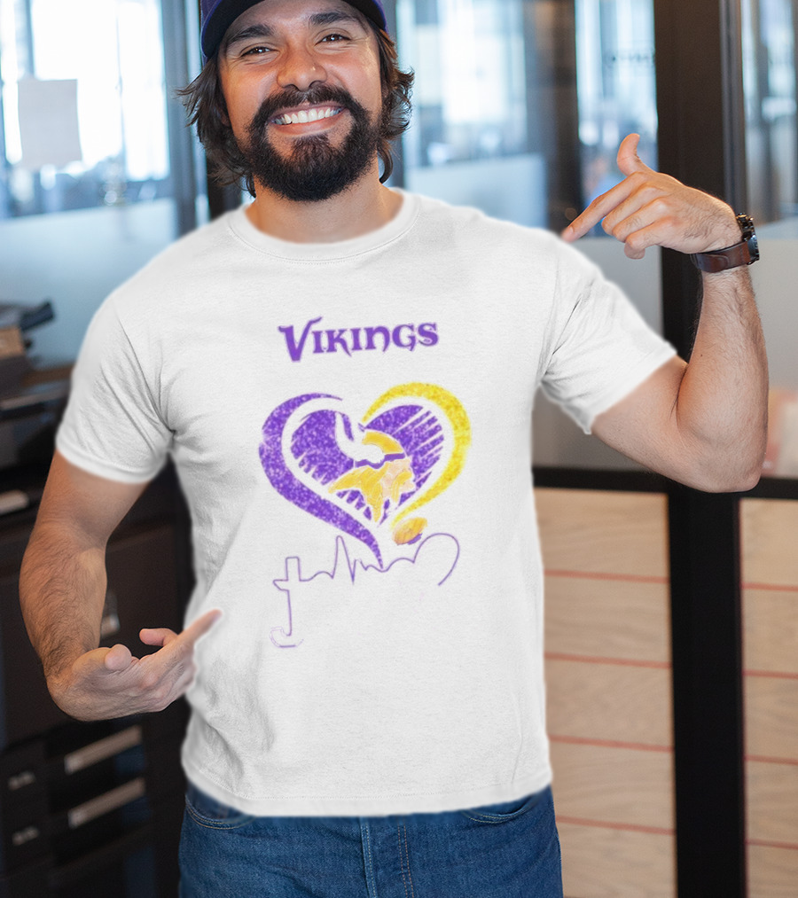 Vikings Heart Jesus Purple And Gold Minnesota T-Shirt