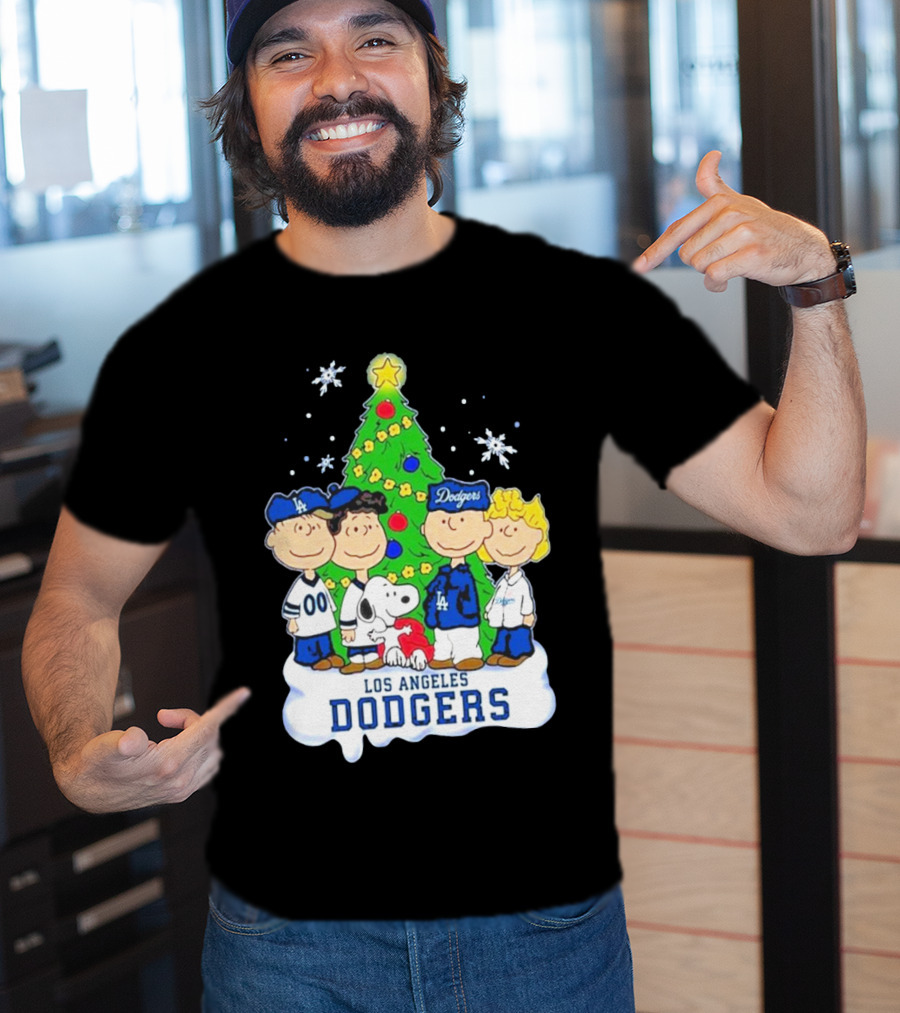 Los Angeles Dodgers Christmas With Snoopy And Peanuts Characters T-Shirt