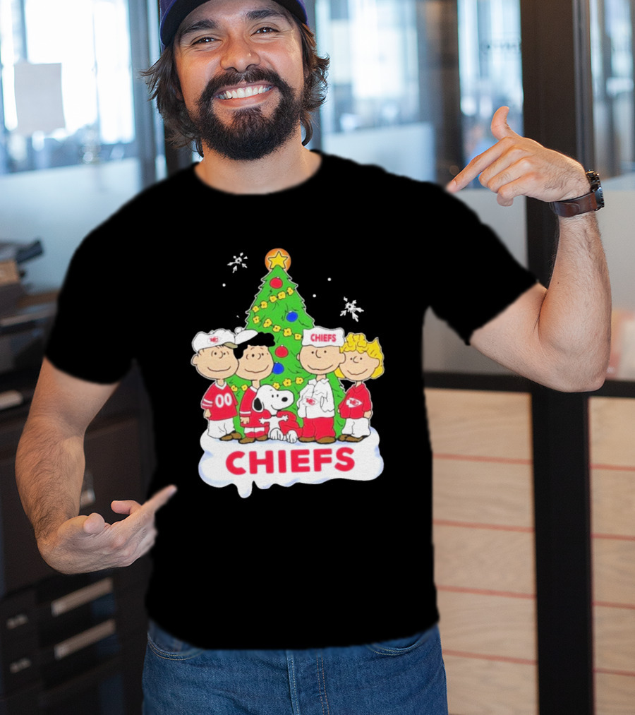 Kansas City Chiefs Snoopy Christmas Peanuts Characters Chiefs NFL Holiday T-Shirt