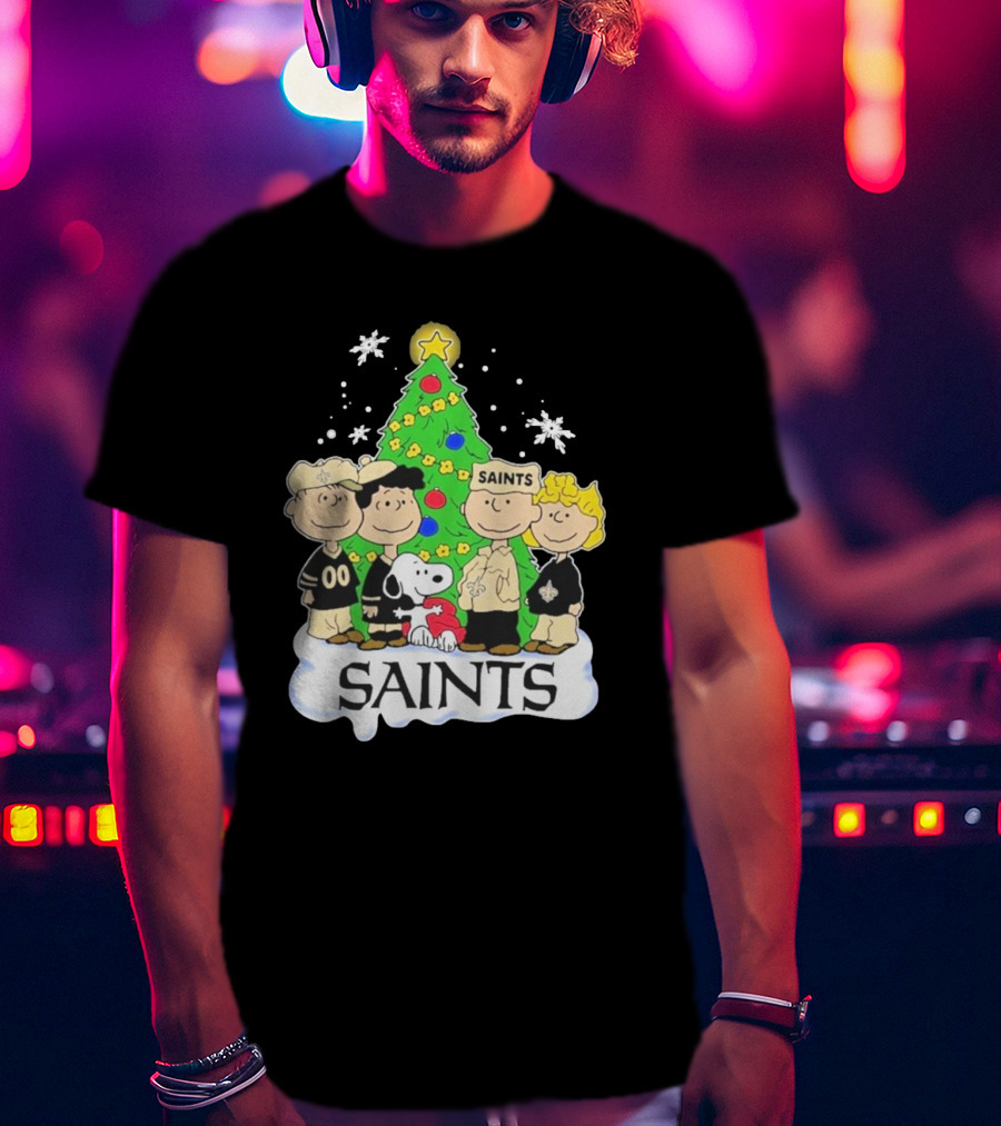 New Orleans Saints Snoopy Christmas Tree Peanuts Characters Snowflakes T-Shirt