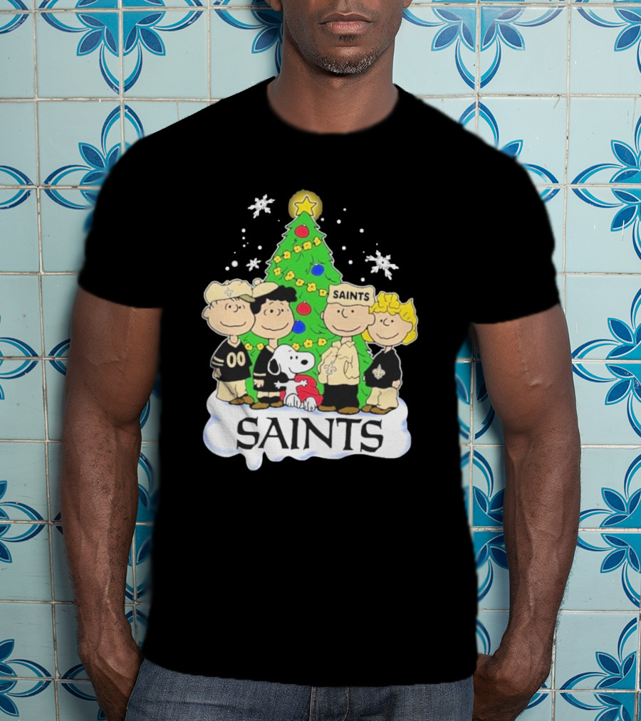 New Orleans Saints Snoopy Christmas Tree Peanuts Characters Snowflakes T-Shirt