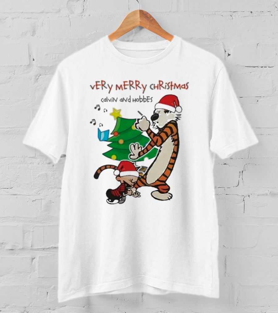 VErY MERRY ChrIStmAS Calvin And Hobbes Santa Hats Christmas Tree Dance T-Shirt