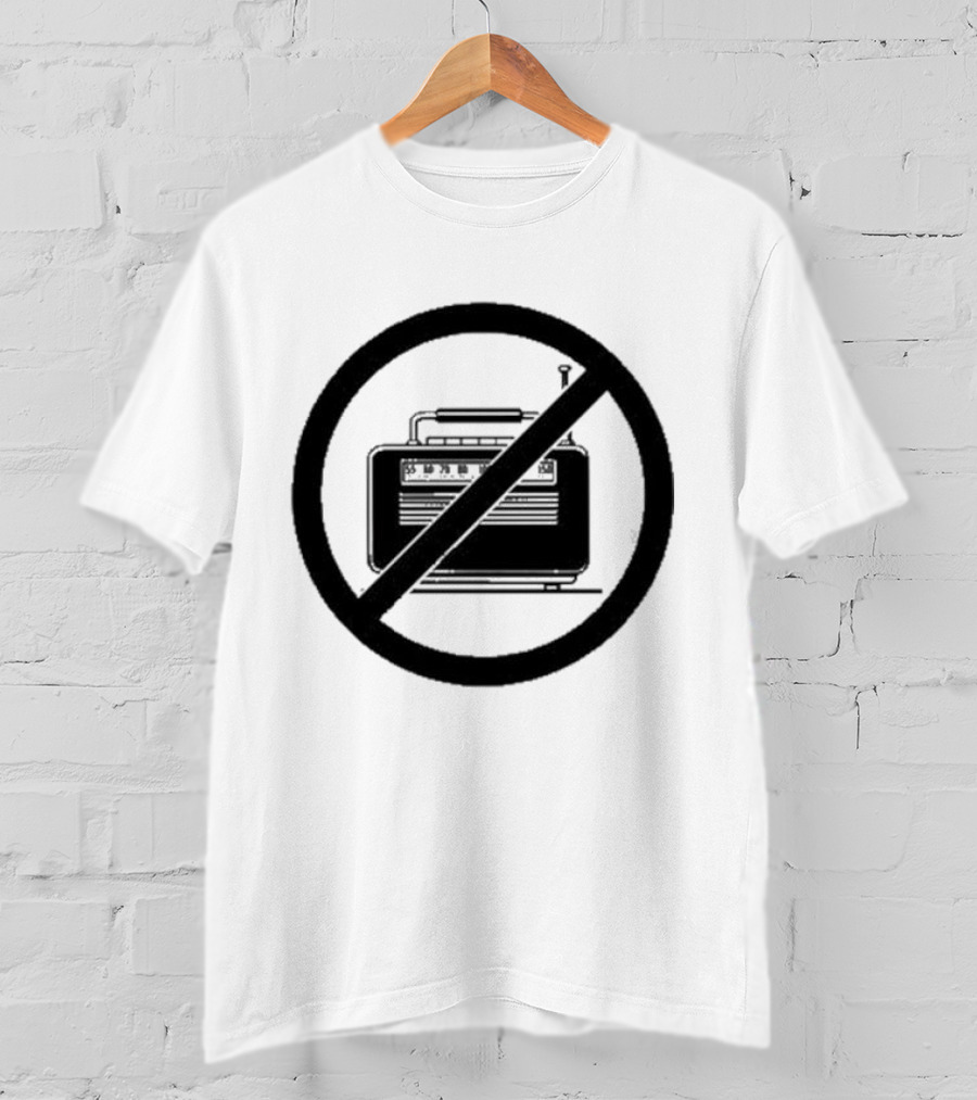The Kay Settes Starring Butchers Blind No Radio T-Shirt