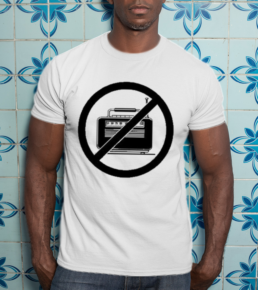 The Kay Settes Starring Butchers Blind No Radio T-Shirt