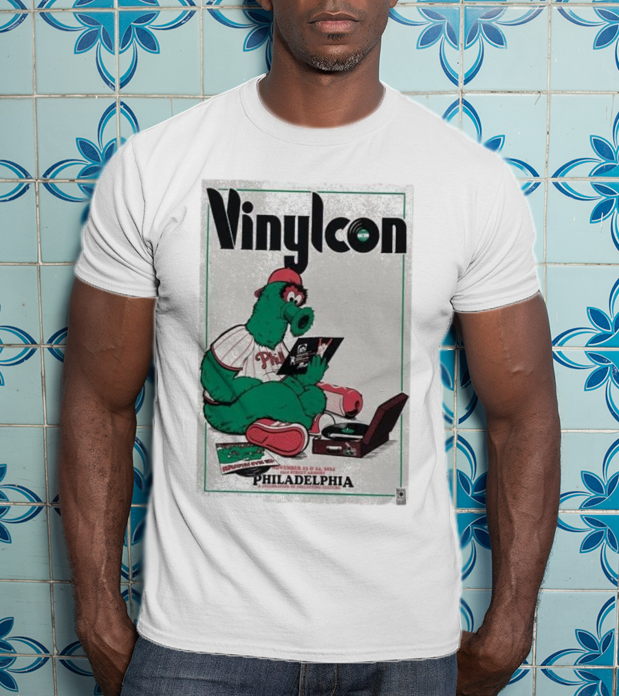 Vinylcon Philadelphia Phillies Mascot At 23rd St Armory Listening On Turntable T-Shirt