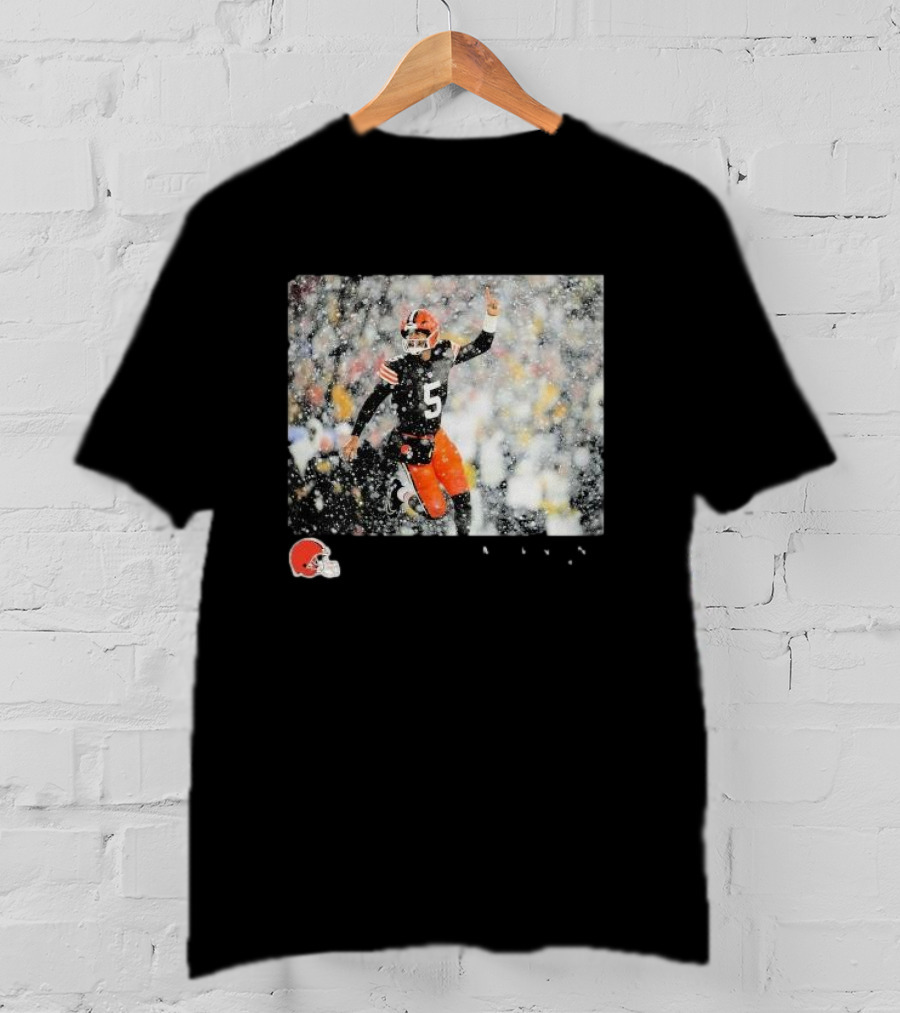 Cleveland Browns Jameis Winston NFL Week 12 Snow Game Action T-Shirt
