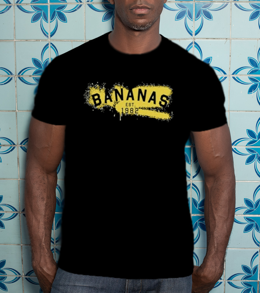 Bananas Est 1982 Vintage Graffiti Style Yellow Brushstroke T-Shirt