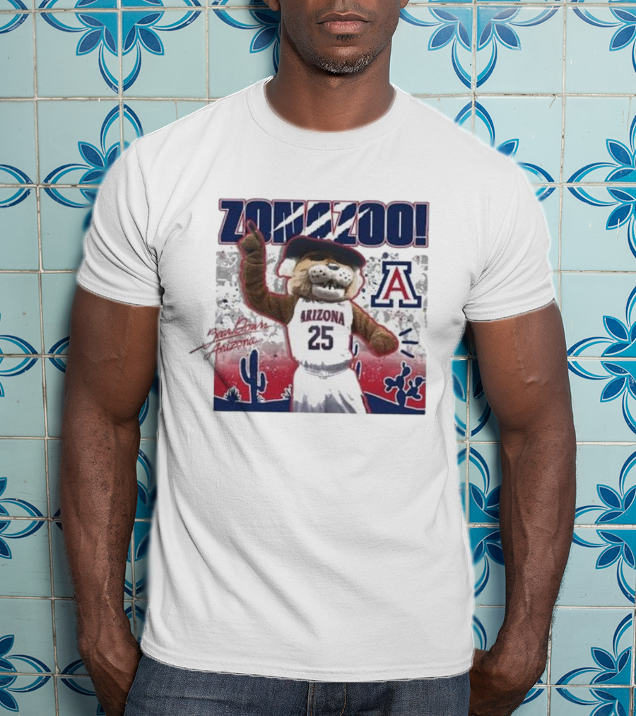 Arizona Wildcats Zona Zoo Wilbur Mascot Desert Scene T-Shirt