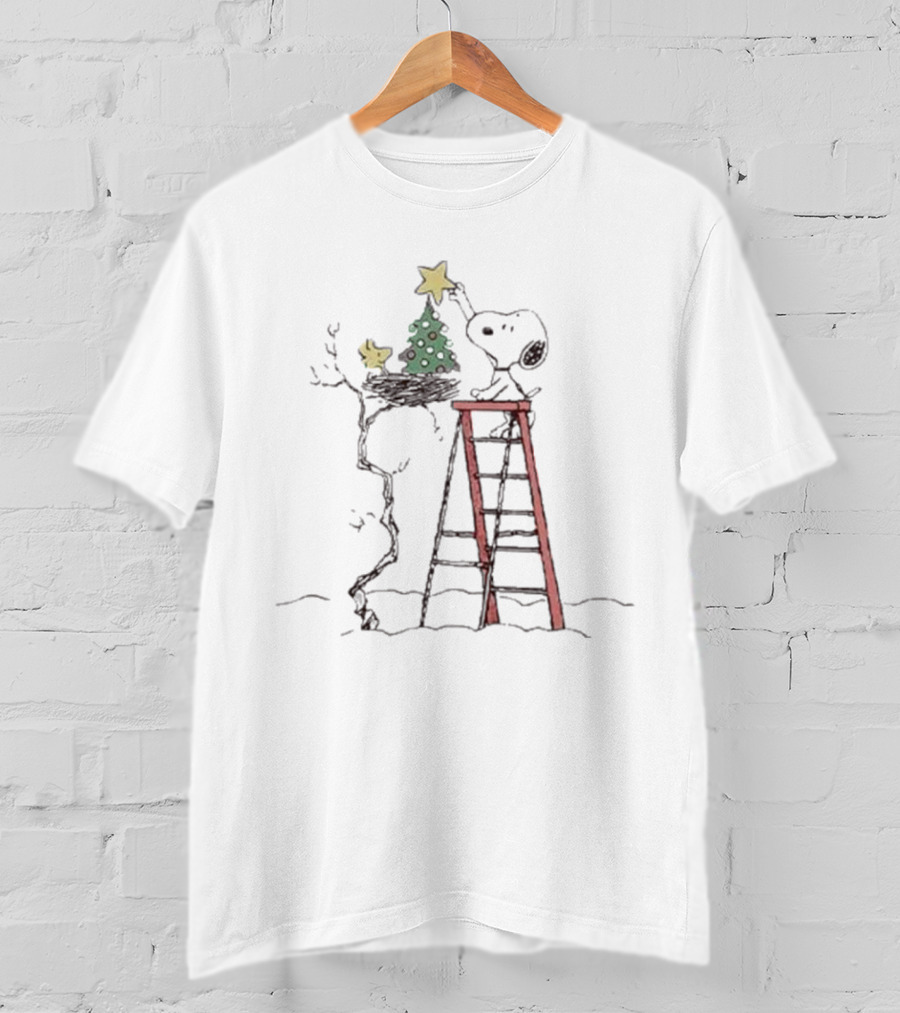 Snoopy Christmas Tree Topper Peanuts Holiday Scene T-Shirt