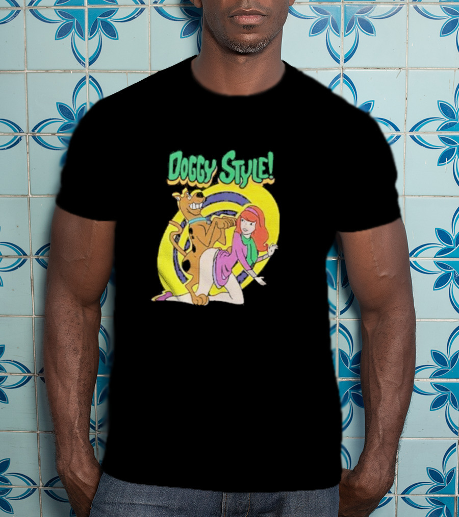 Scooby-Doo Doggy Style Daphne T-Shirt