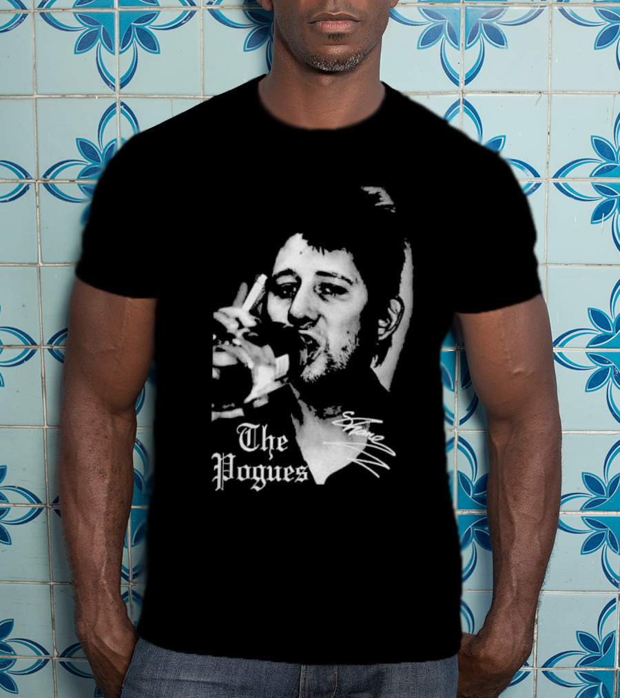 The Pogues Shane MacGowan Smoking Black And White Photo T-Shirt