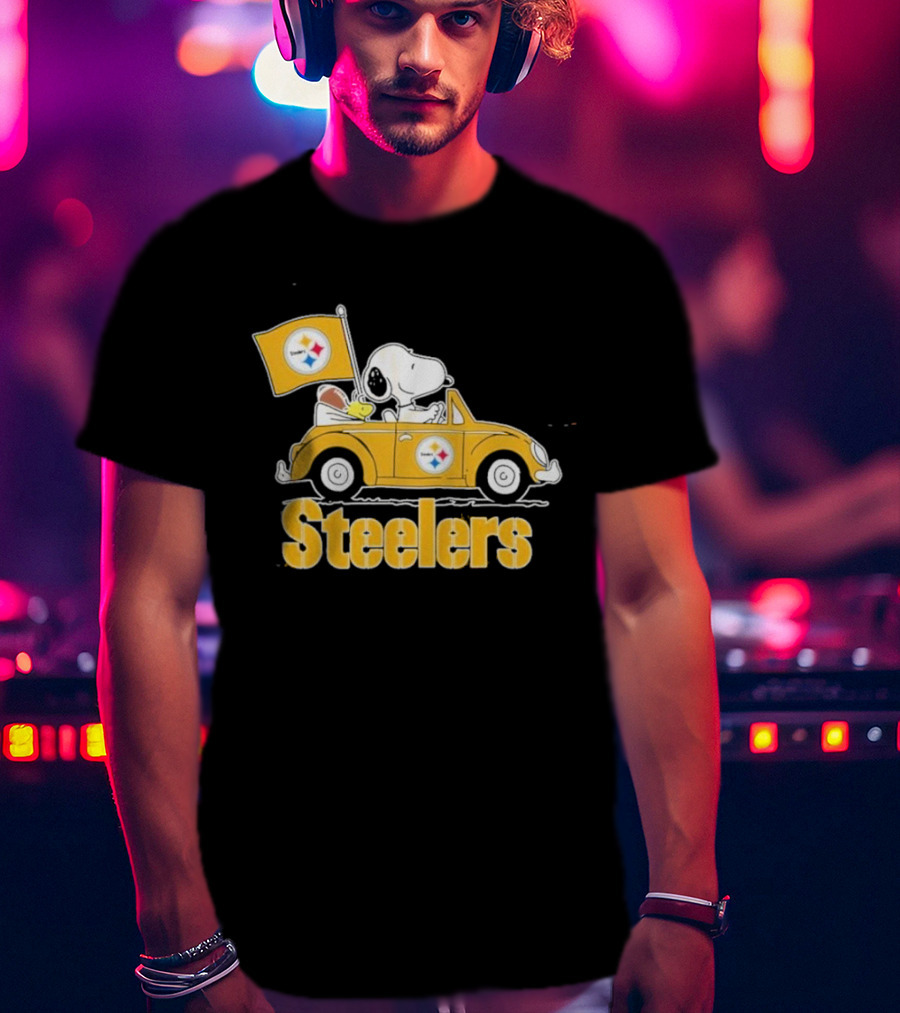 Pittsburgh Steelers Snoopy Driving Car With Flag T-Shirt
