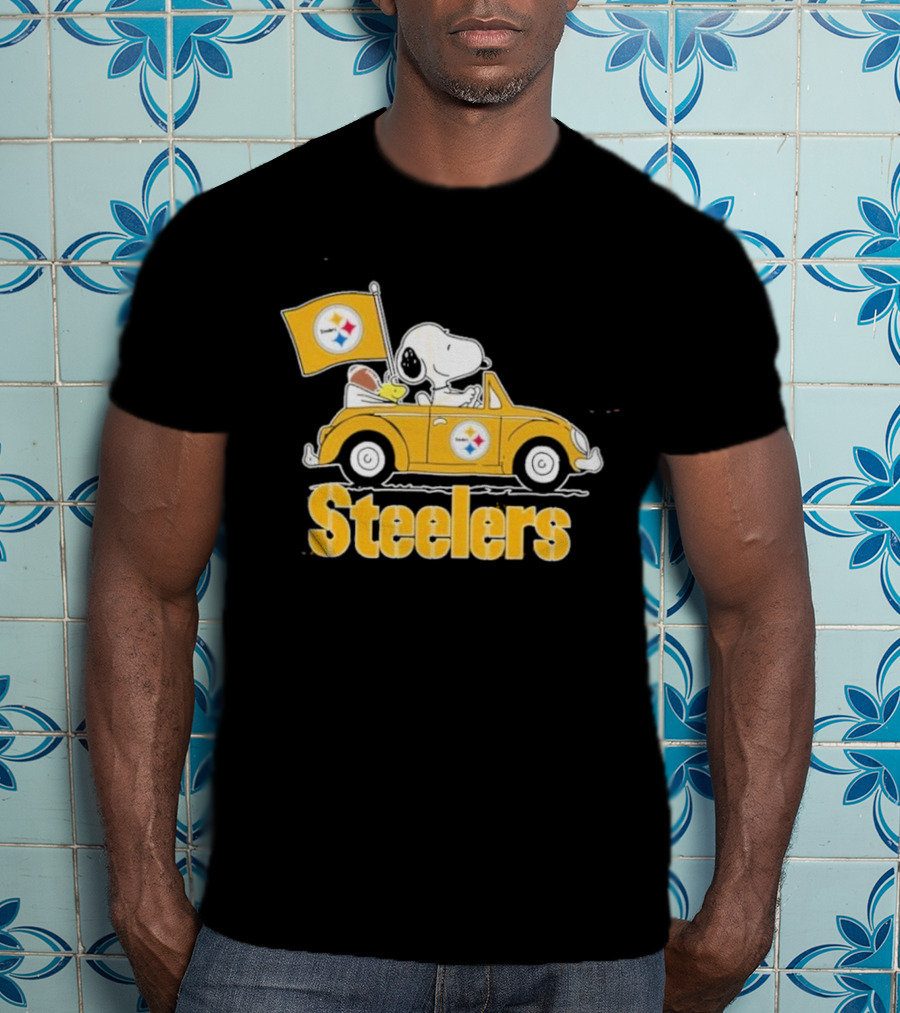 Pittsburgh Steelers Snoopy Driving Car With Flag T-Shirt