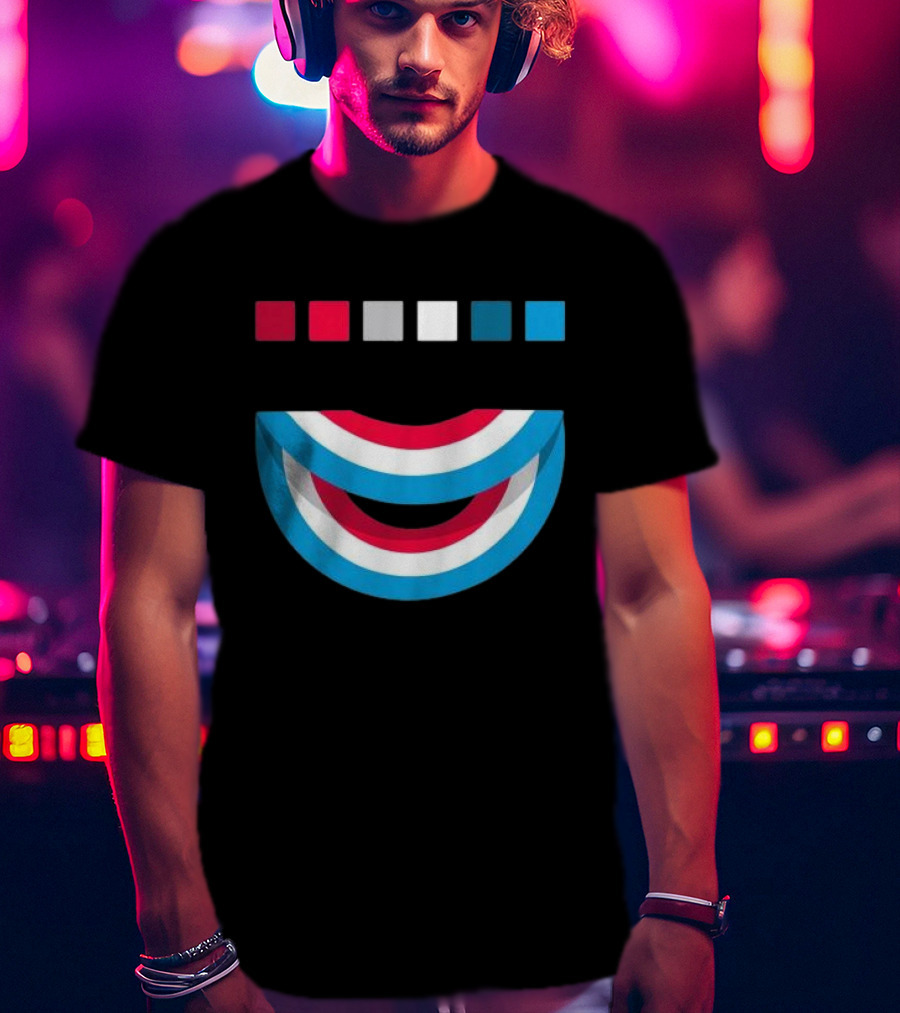 Tavar Zawacki LAZY CIRCLE Wynwood Walls Red White Blue Arches T-Shirt