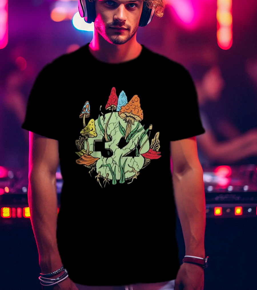 Thirtytwo 32 Mushroom T-Shirt