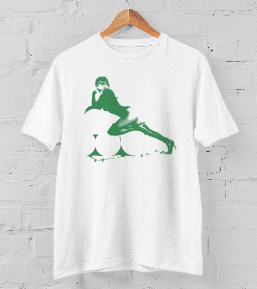 1Wish Ava Max Christmas Iconic Green Festive T-Shirt