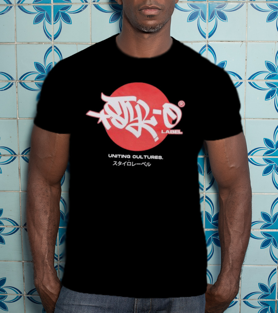 Uniting Cultures Label T-Shirt