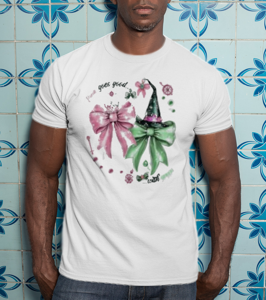 Pink Goes Good Wicked Green Christmas Bow Hat T-Shirt