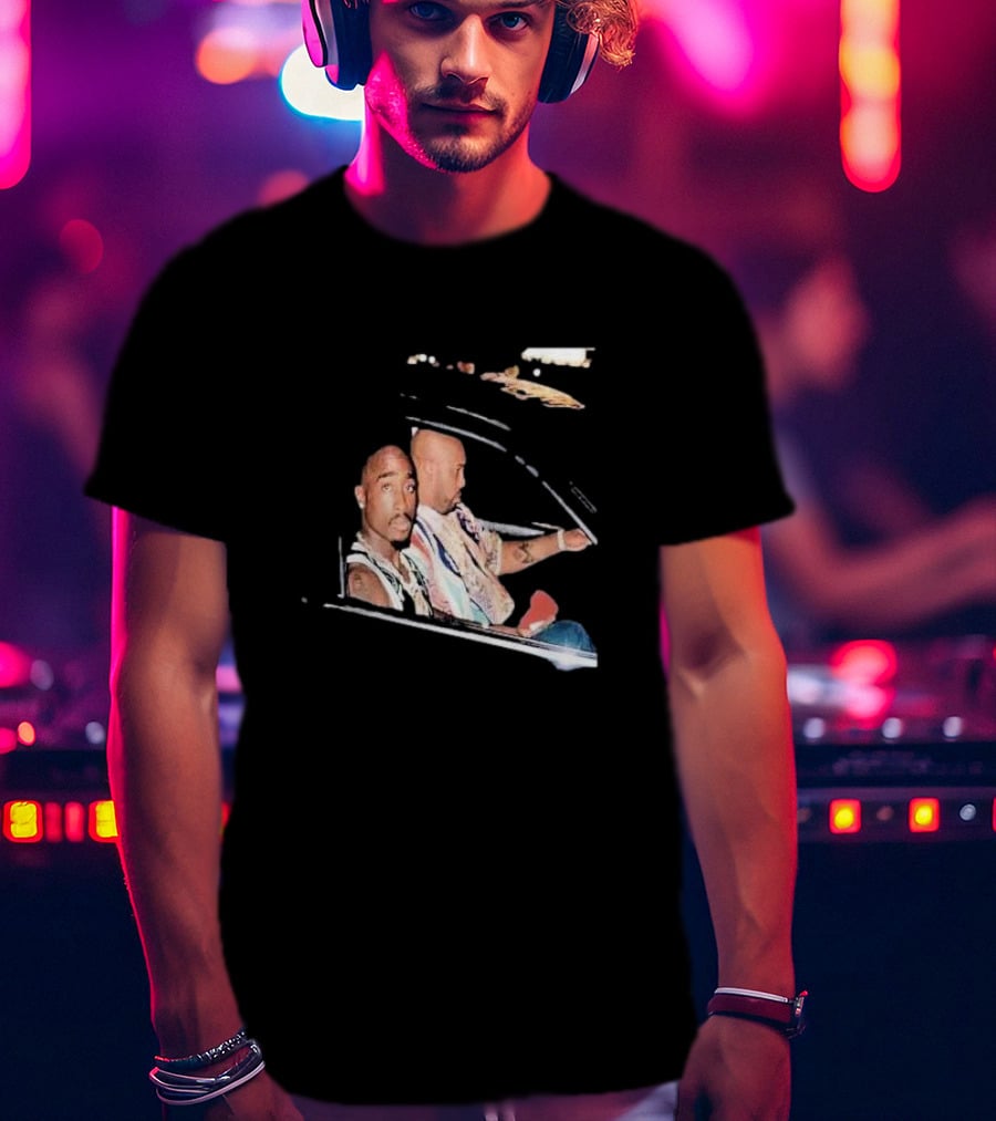 2Pac And Suge Knight Black Car Night Image T-Shirt