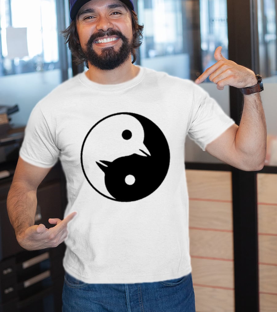 Yin Yang Penguins Pinguini Tattici Nucleari T-Shirt