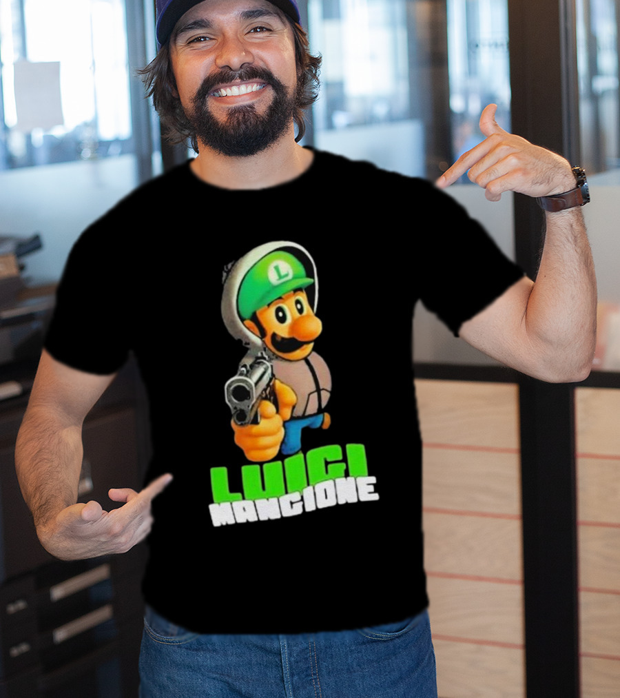Luigi Mangione Luigi With Gun Iconic Image T-Shirt