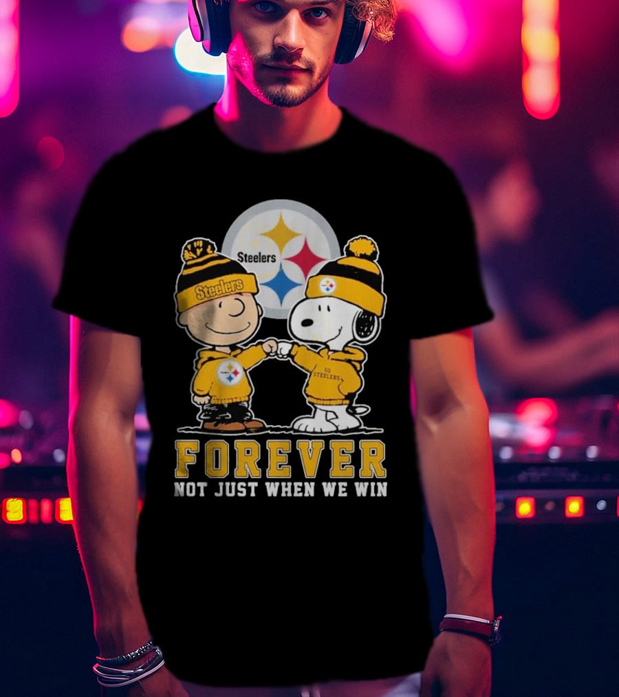 Pittsburgh Steelers Snoopy Forever Not Just When We Win Fan Fist Bump T-Shirt
