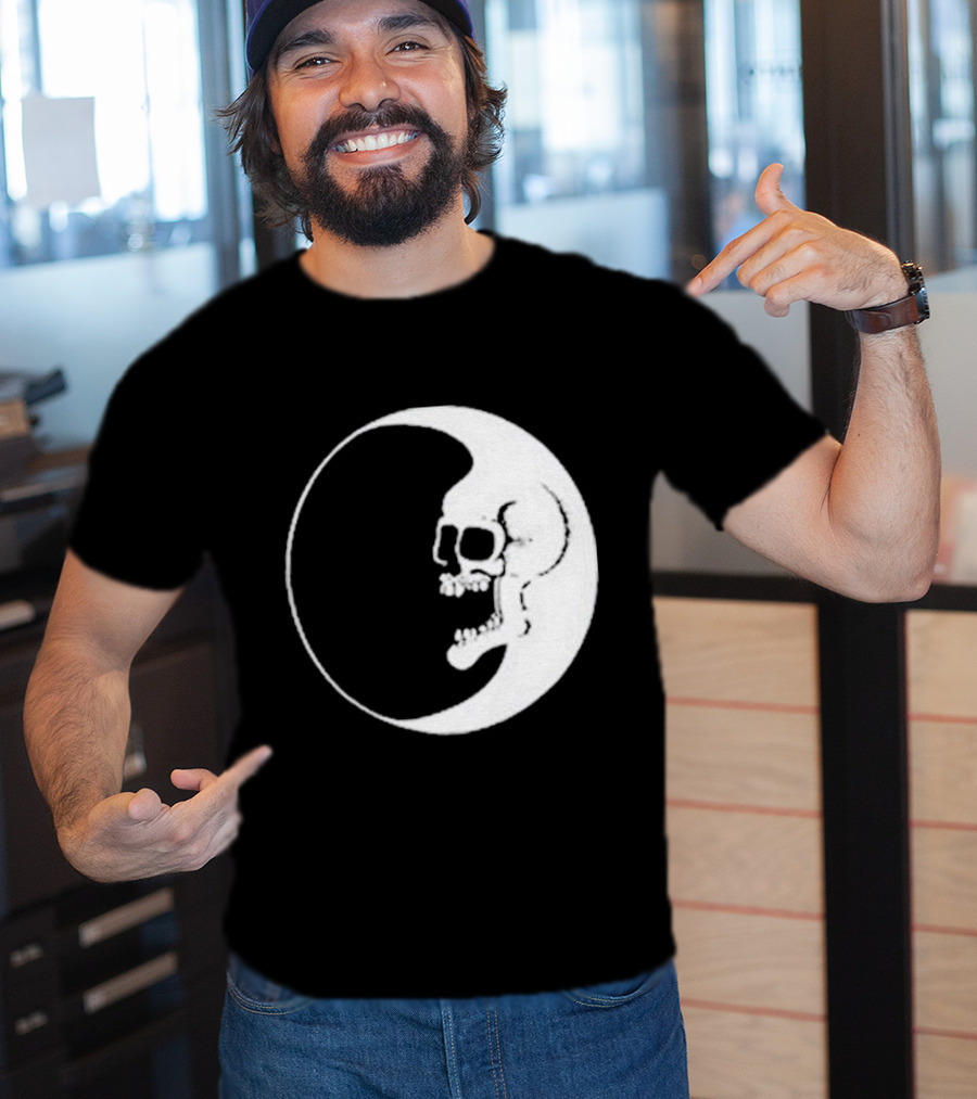Zero Dead Moon Skull Crescent T-Shirt