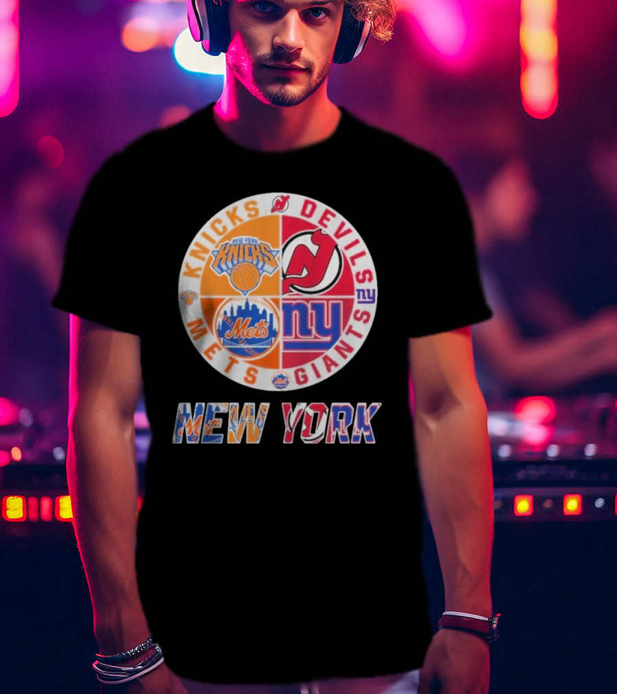 New York Knicks Mets Giants New Jersey Devils Basketball Baseball Football Hockey T-Shirt