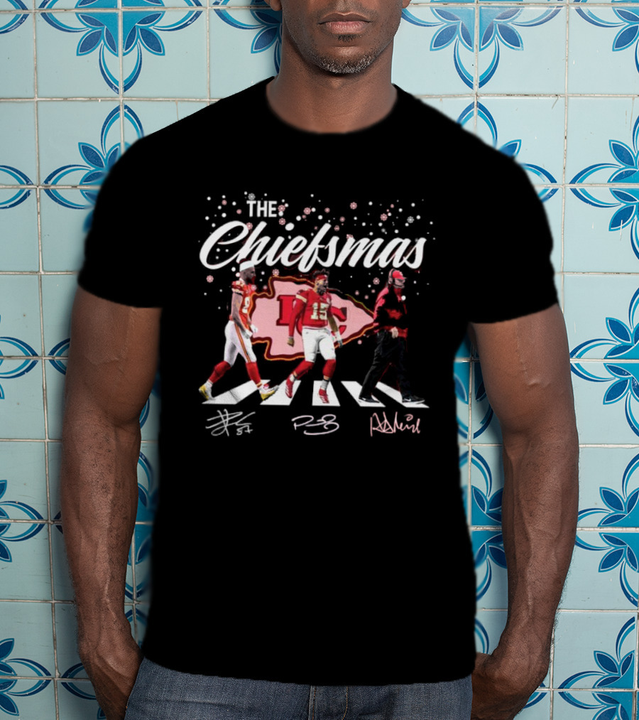 The Chiefsmas KC Jingle Bells Kelce Yells Patrick Made A Play Kansas T-Shirt