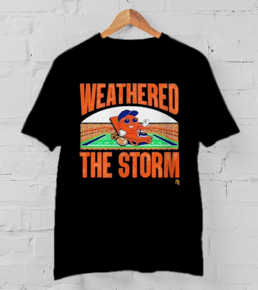 Syracuse Orange Weathered The Storm Lounge Mascot On Field T-Shirt