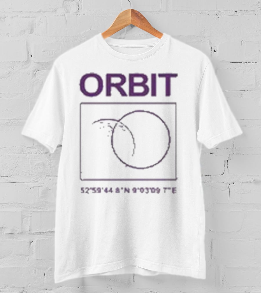 Orbitmusic Moon Orbit Coordinates 52°59'44.8N 9°03'09.7E T-Shirt