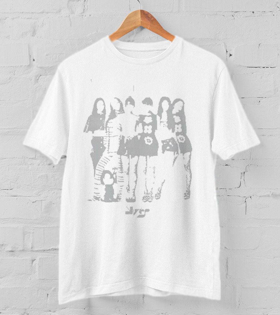 Yves Voices In My Head I Did - LOONA Group Photo T-Shirt