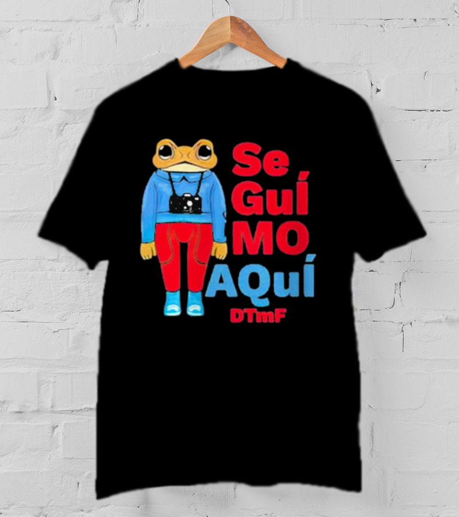 Se Guí Mo Aquí DTMF Frog With Camera T-Shirt