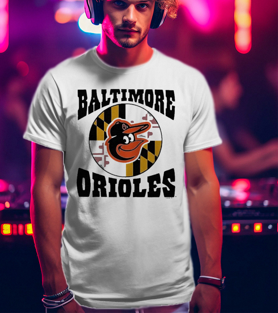 Baltimore Orioles Homage Hyper Local Tri-Blend Bird And Maryland Flag T-Shirt