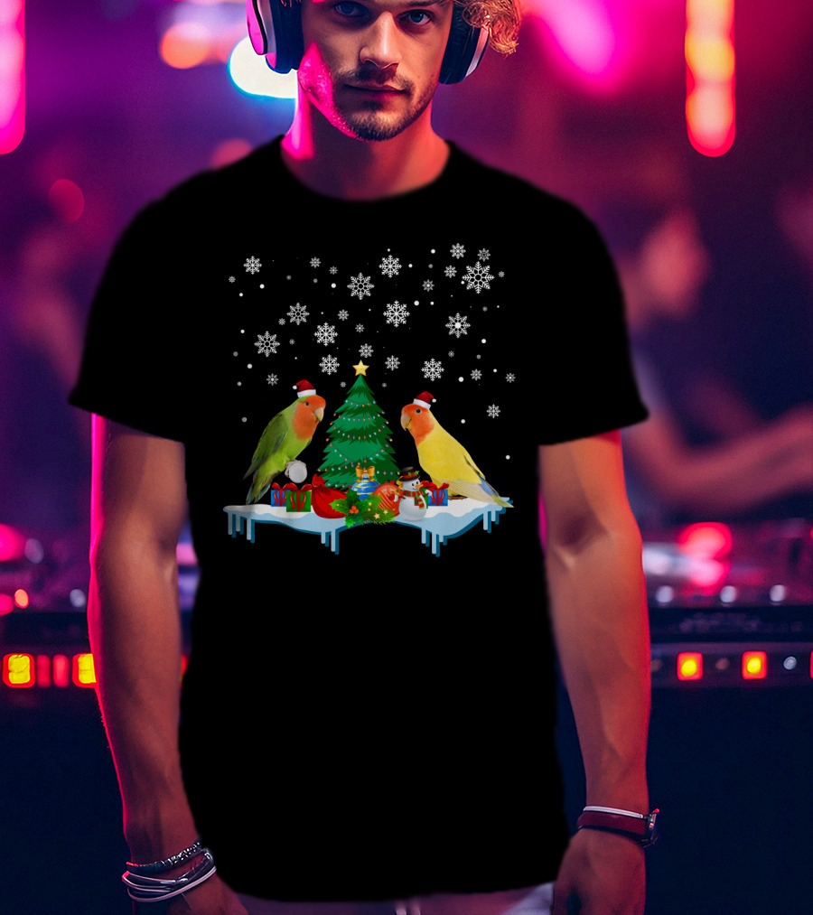 Lovebird Merry Christmas Snowflakes Tree Santa Hats T-Shirt