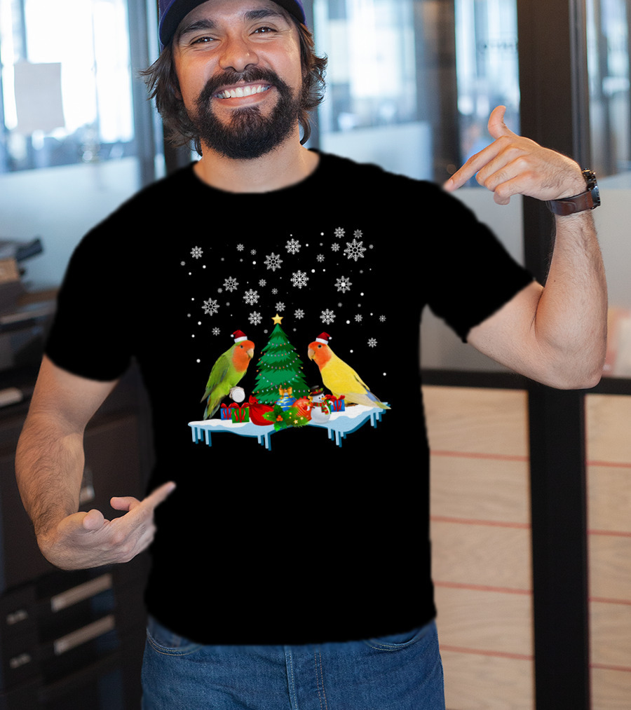 Lovebird Merry Christmas Snowflakes Tree Santa Hats T-Shirt