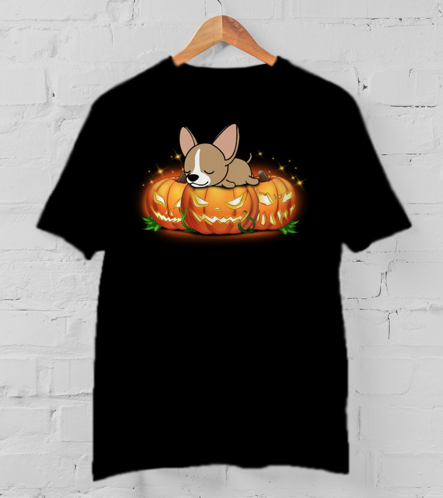 Chihuahua Sleeping On Halloween Pumpkins With Glowing Jack-O-Lanterns T-Shirt