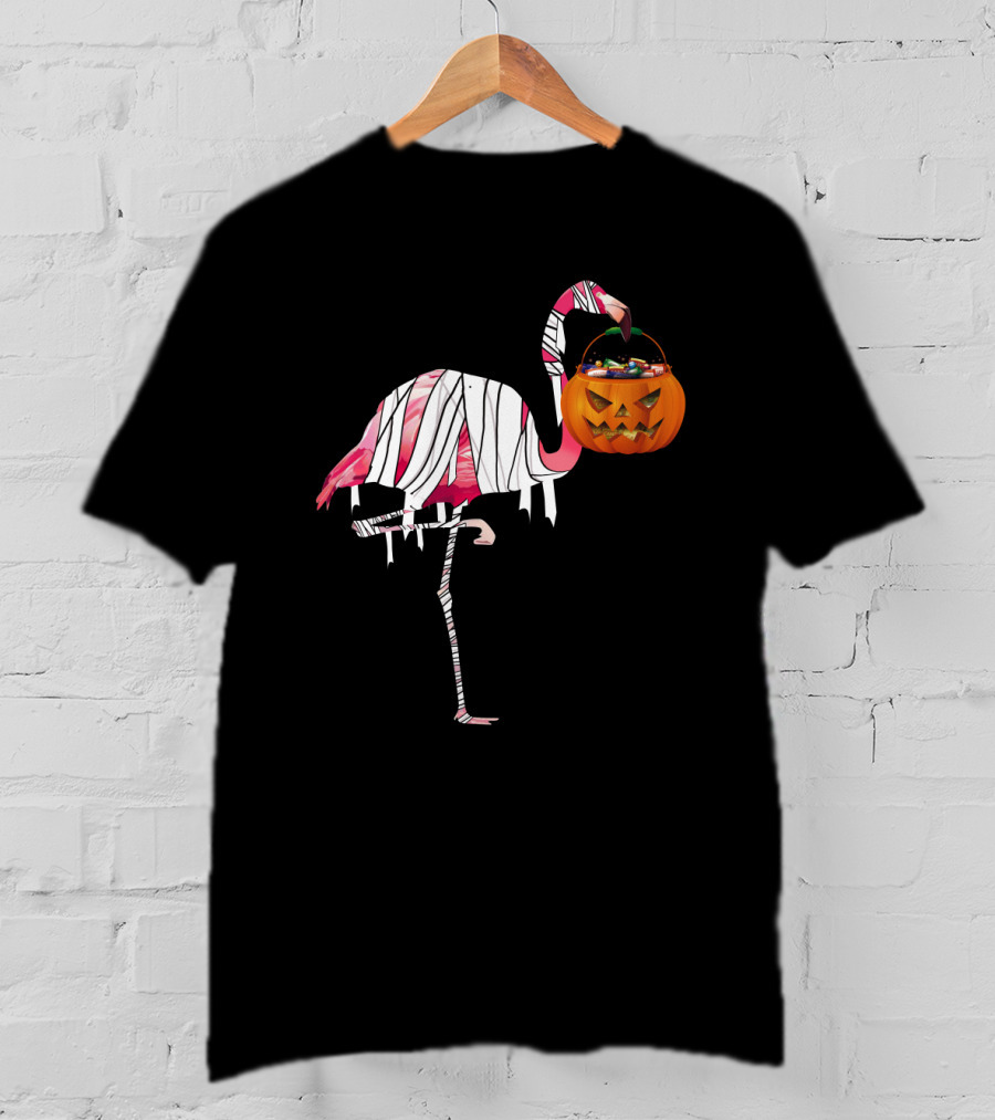 Halloween Pumpkin Mummy Flamingo Holding Candy Jack-o'-Lantern T-Shirt