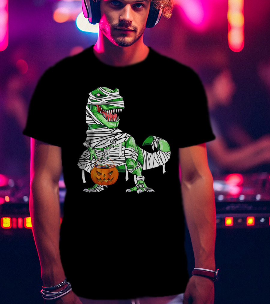 Halloween Pumpkin Mummy Dinosaur With Candy Bucket T-Shirt