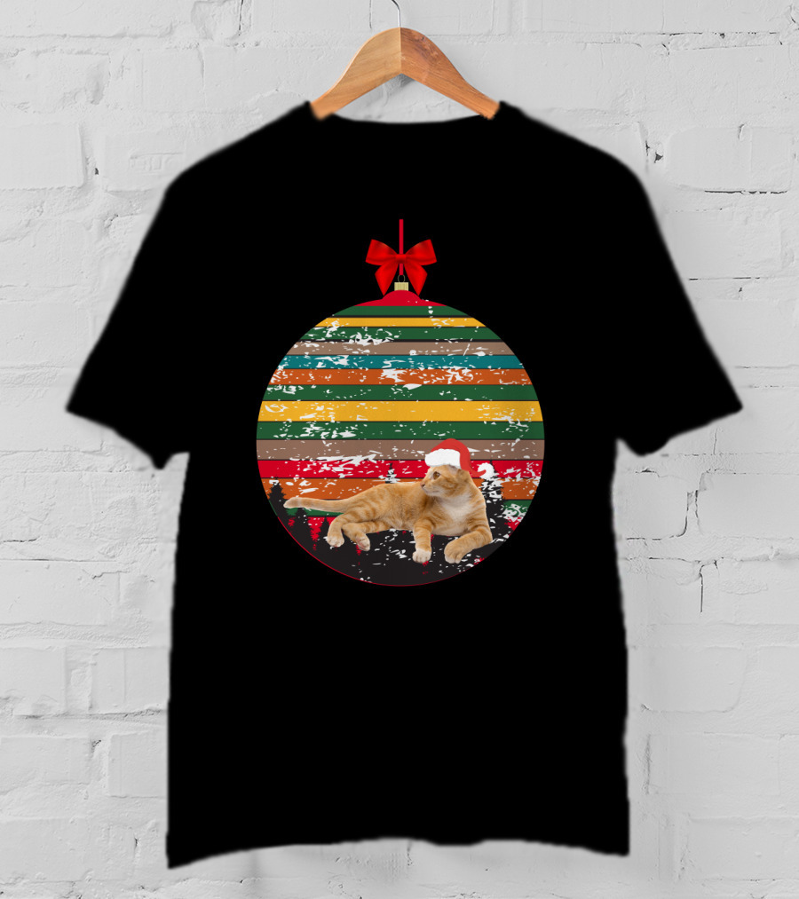 Christmas Vintagetees Cat In Santa Hat On Retro Striped Christmas T-Shirt