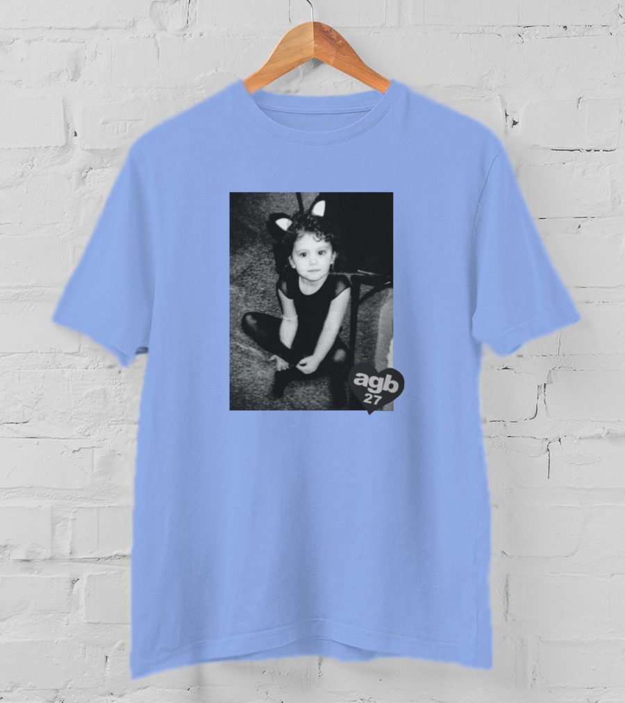 Agb 27 Vintage Style Cat Costume Photograph T-Shirt