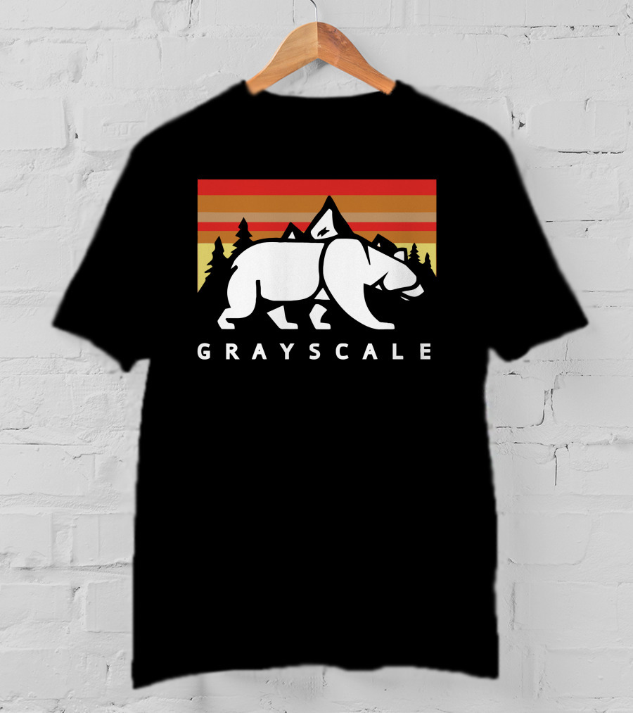 GRAYSCALE Bear And Mountains Retro Sunset T-Shirt