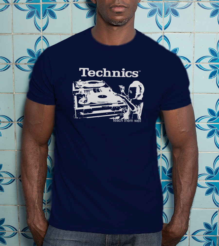 Technics Teach Them Well DJ Turntable And Child Headphones T-Shirt