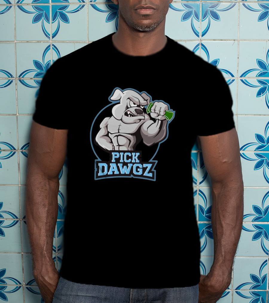 Pick Dawgz Muscular Bulldog Holding Money T-Shirt