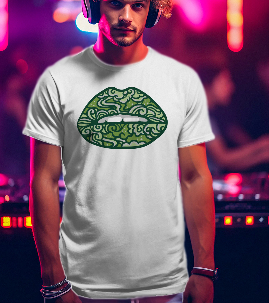 LXS TV Paisley Lips Green T-Shirt