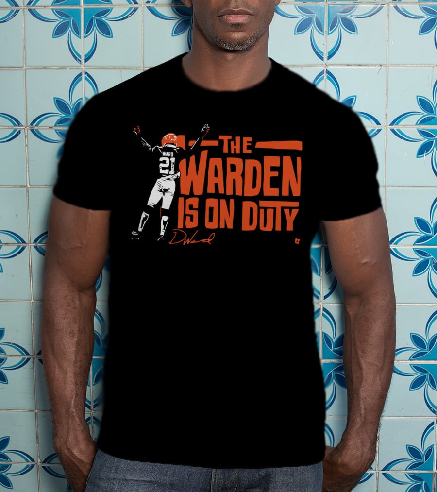 The Warden Denzel Ward Is On Duty 21 Signature Football T-Shirt