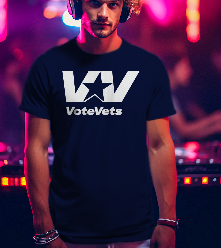 VoteVets Star Logo Promoting Veterans Engagement T-Shirt