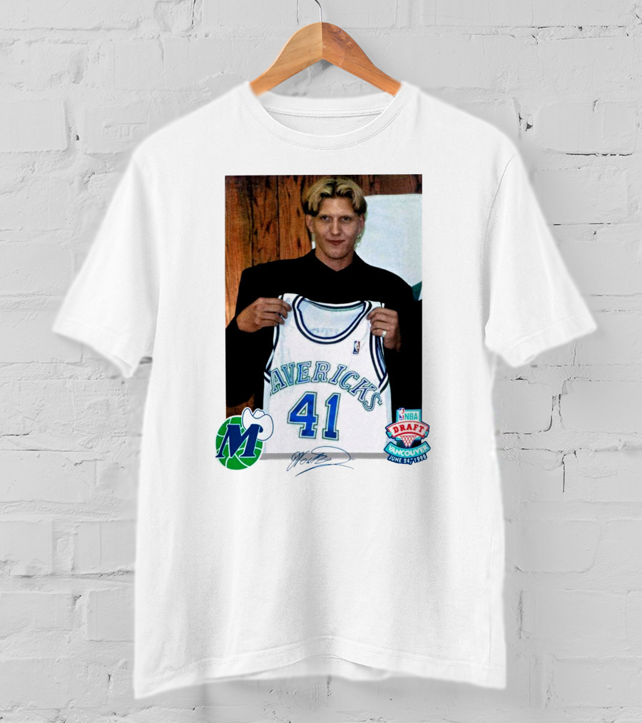 Dirk Nowitzki Mavericks NBA Draft Vancouver June 24 1998 T-Shirt