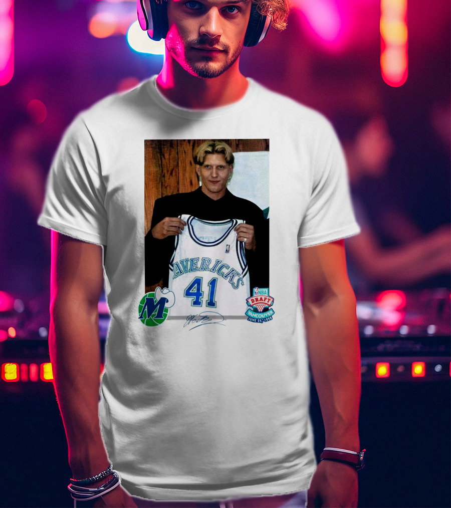 Dirk Nowitzki Mavericks NBA Draft Vancouver June 24 1998 T-Shirt