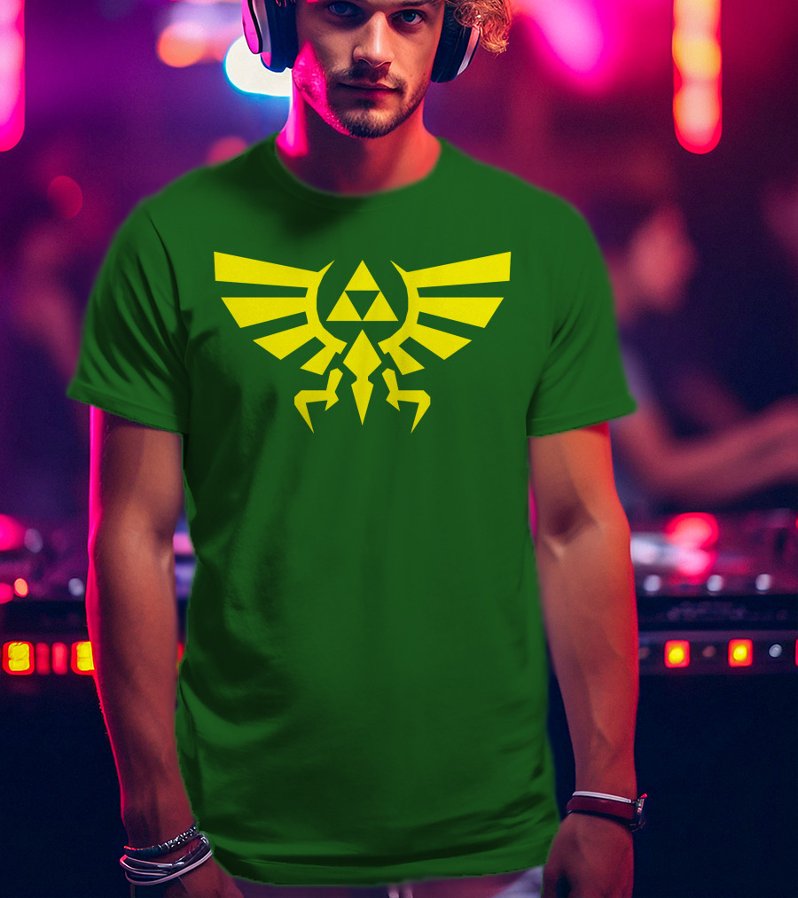 Triforce Hylian Crest And Cargo Shorts T-Shirt
